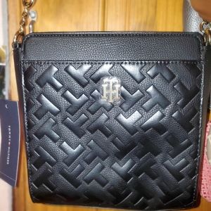 Tommy Hilfiger New Purse